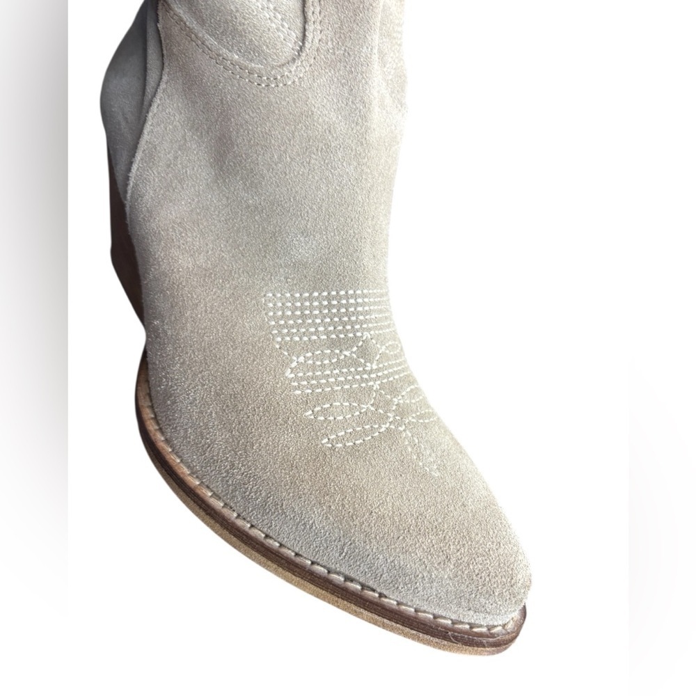 KALI shoes women’s Tan Suede western Boots sz 38 preloved like new - Picture 11 of 16